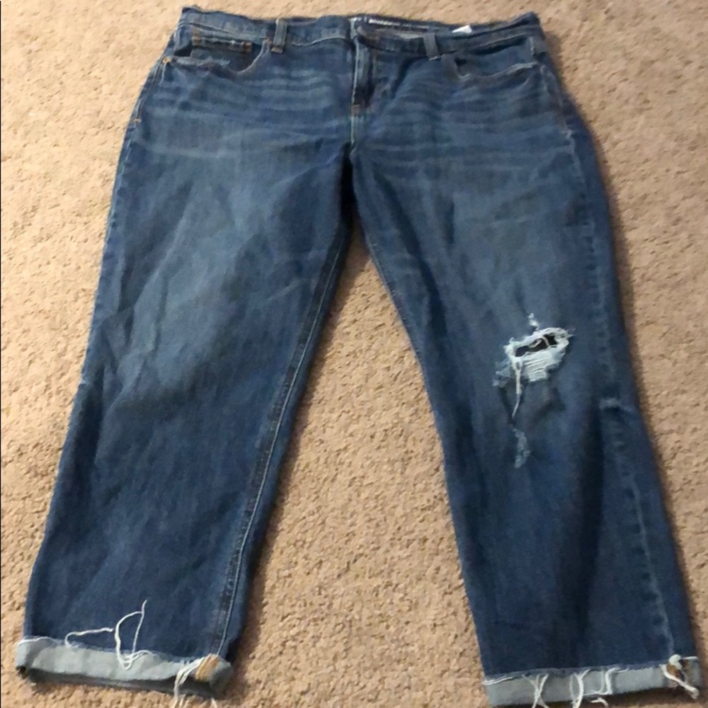 Boyfriend straight leg distressed jeans